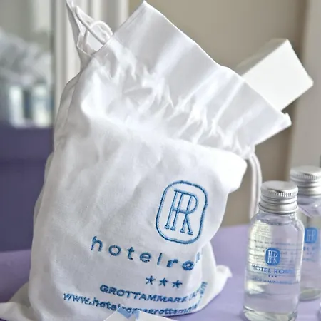 ホテル Roma グロッタンマーレ