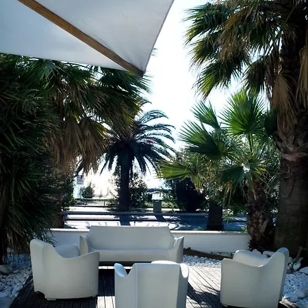 Roma 3* Гроттамаре